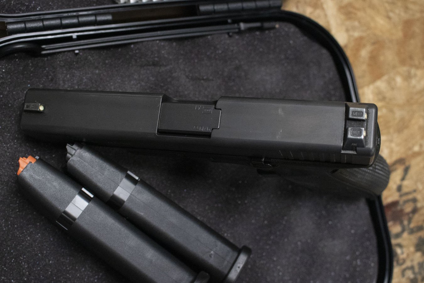 GLOCK 17 Gen4 9mm Police Trade-in Pistol with Three Magazines and Case